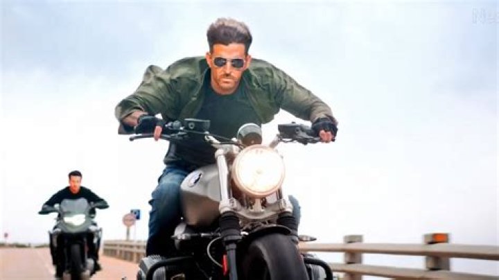 Which bike is used by Hrithik in Dhoom 2?