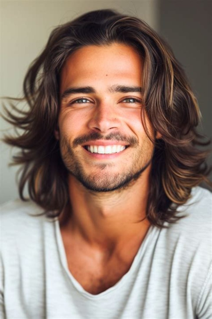 Which haircut for long hair is the best for men?
