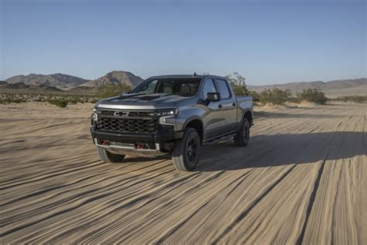 Which Silverado offers the Realtree Edition?