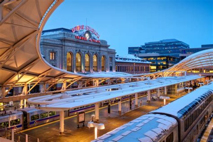 Which train station has the most platforms?