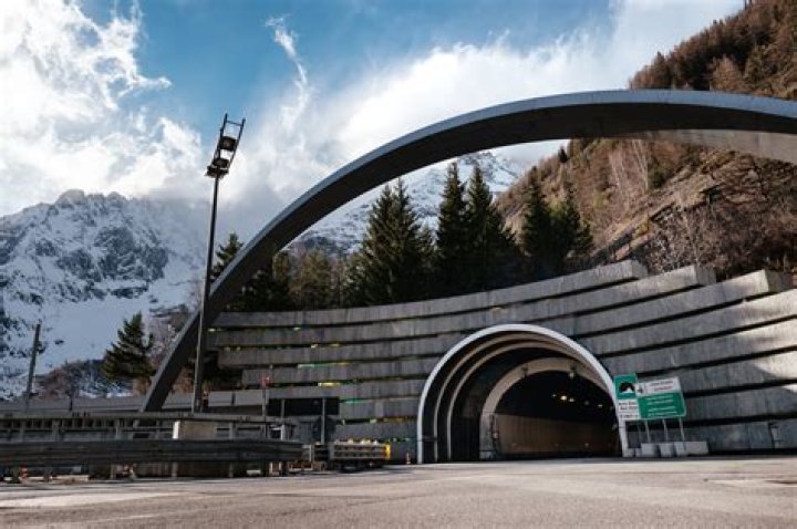 Who built the Mont Blanc Tunnel?