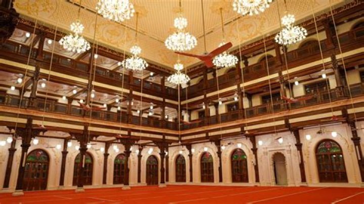 Who made Jama Masjid Mumbai?