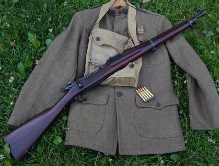Who made rifles in ww1?