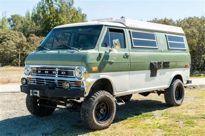 Who makes a 4 wheel drive van?