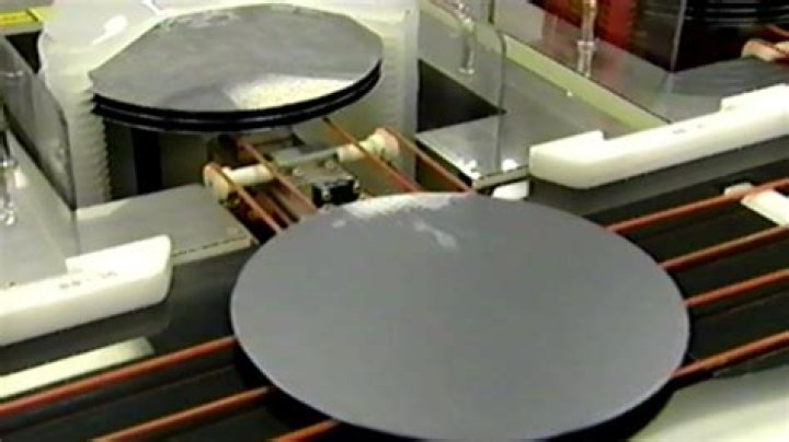 Who makes the best silicon wafers?