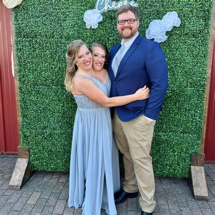 Who married tackleberry?