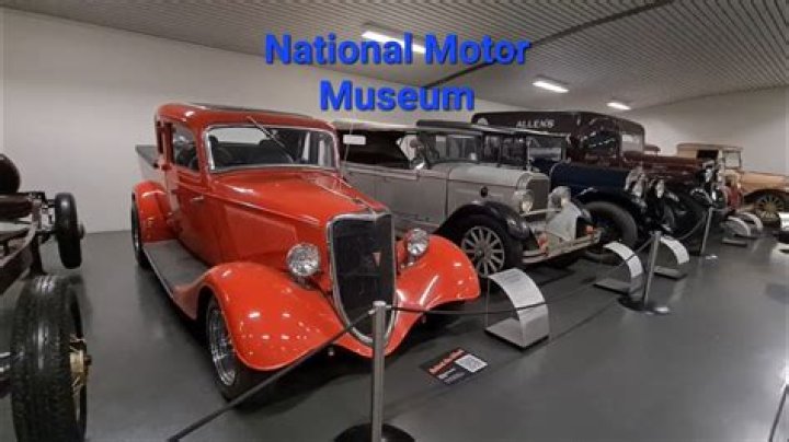 Who owns the Birdwood Motor Museum?