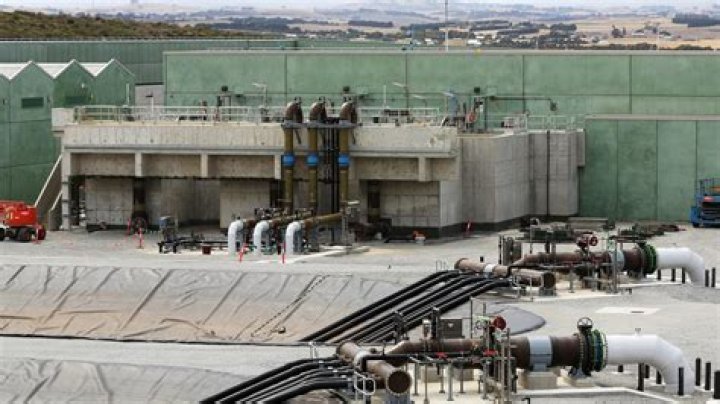 Who owns Wonthaggi desalination plant?