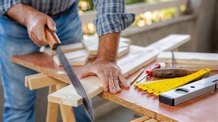 Who uses a saw?