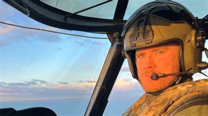 Who was the pilot in the Santee plane crash?