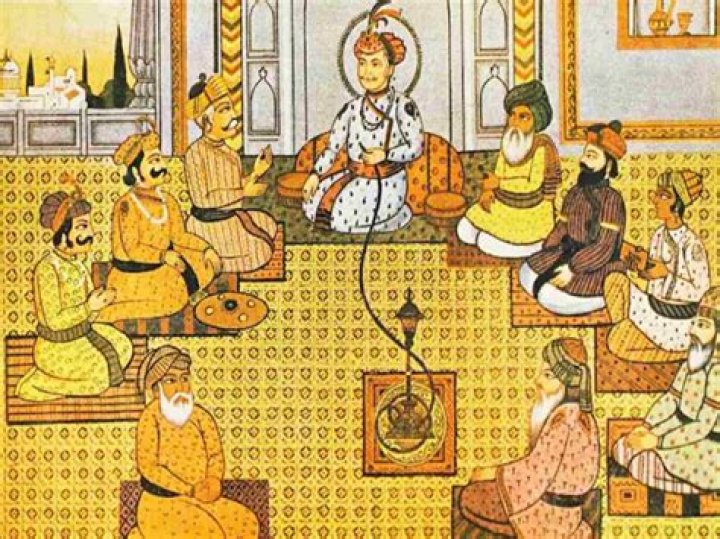 Who were 9 navratnas and their works?