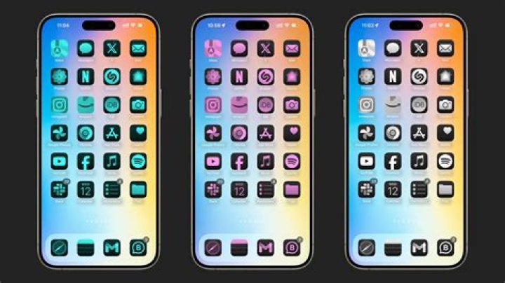 Why are the names of my apps invisible?