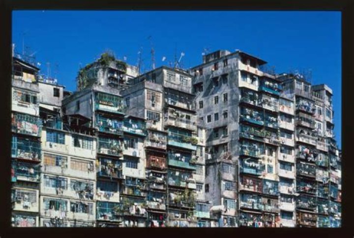 Why did Jackie Pullinger go to work in the Walled City in Hong Kong?
