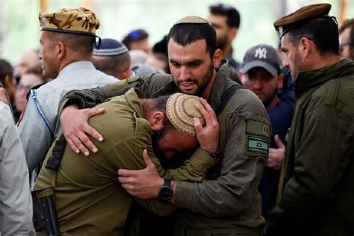 Why do Israeli soldiers suffer from PTSD less than American counterparts?
