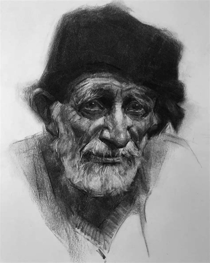 Why do people use charcoal to draw?