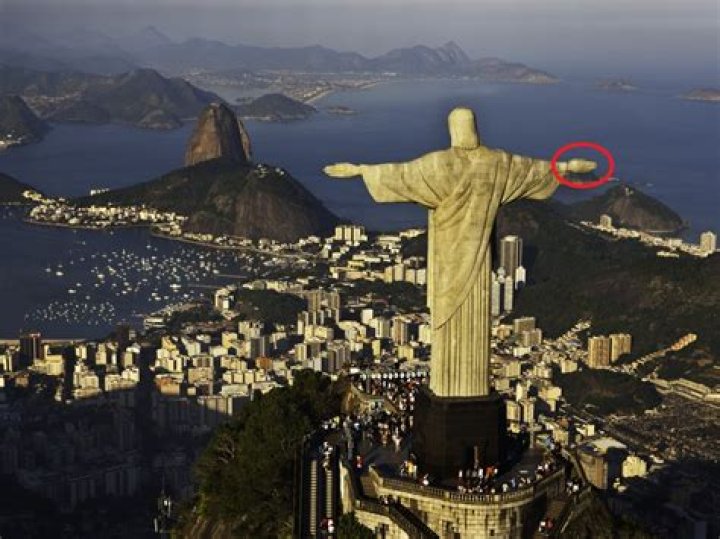Why does Brazil have a statue of Jesus?