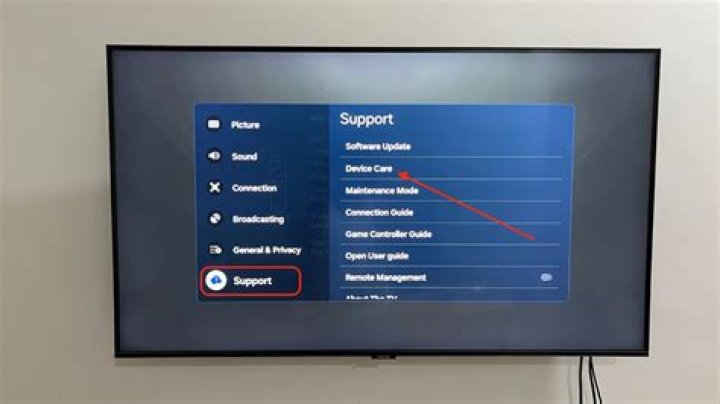Why does my TV keep saying Smart Hub is updating?