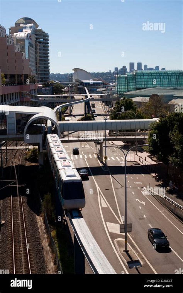 Why was the Sydney monorail pulled down?