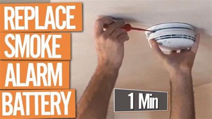 Will the smoke alarm go off if I remove the battery?